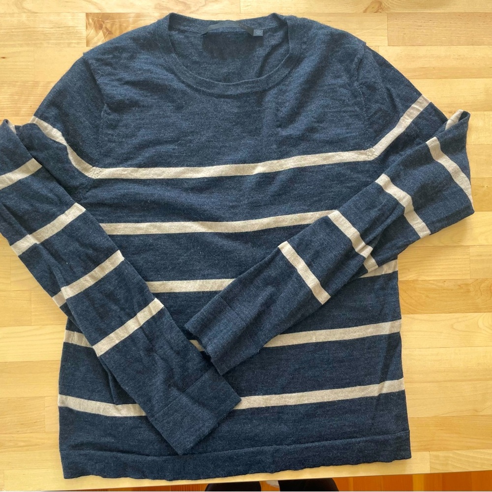 Women’s 100% Wool sweater